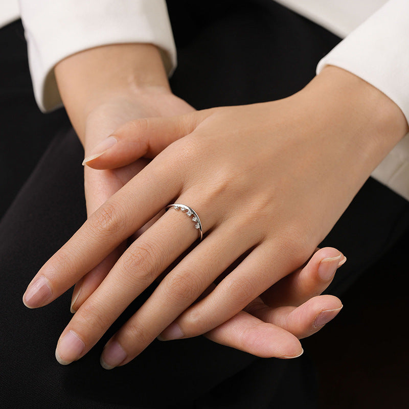 Women's Exquisite And Small Twin-style Ring